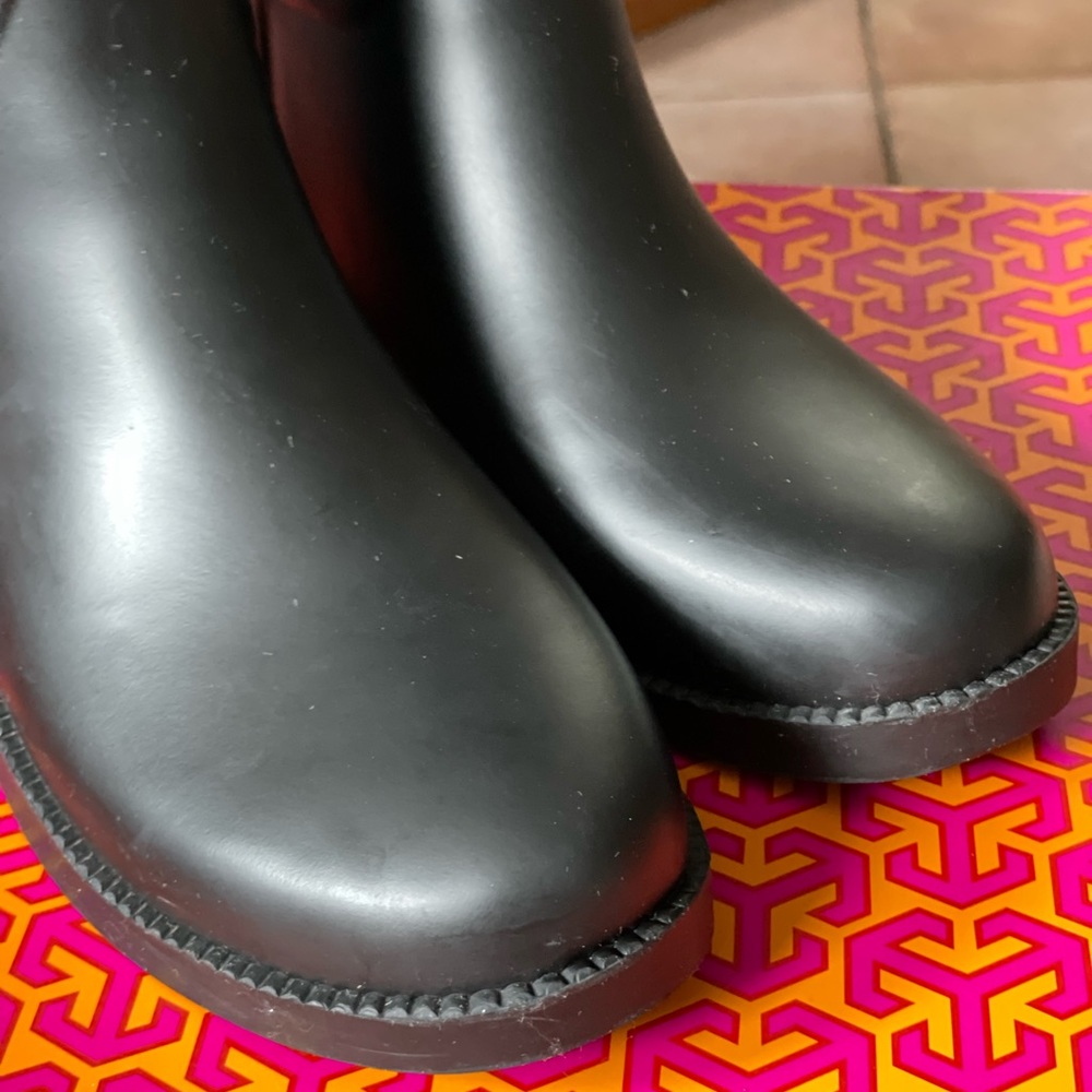 Authentic Tory Burch rubber boots